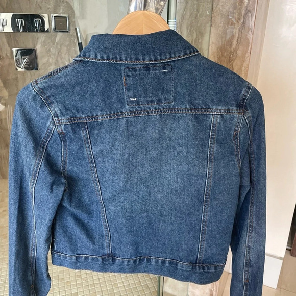 New Super Cool Denim Jacket - Picture 2 of 4